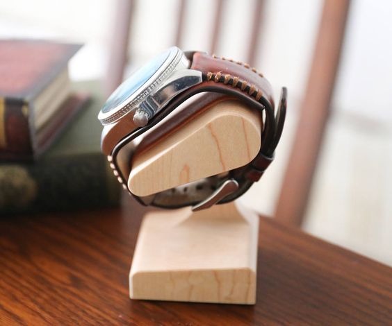 how to maintain an automatic watch